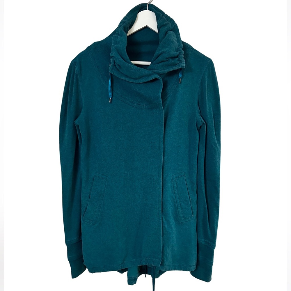 Lululemon Teal Women's Sweater Size 6